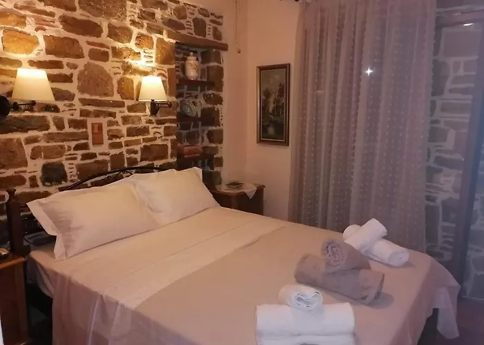 Traditional House In Androni